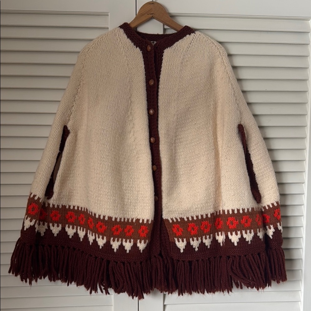 Vintage Hand Knit Icelandic Hippie Poncho Cape